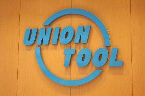 Union Tool signboard and logo